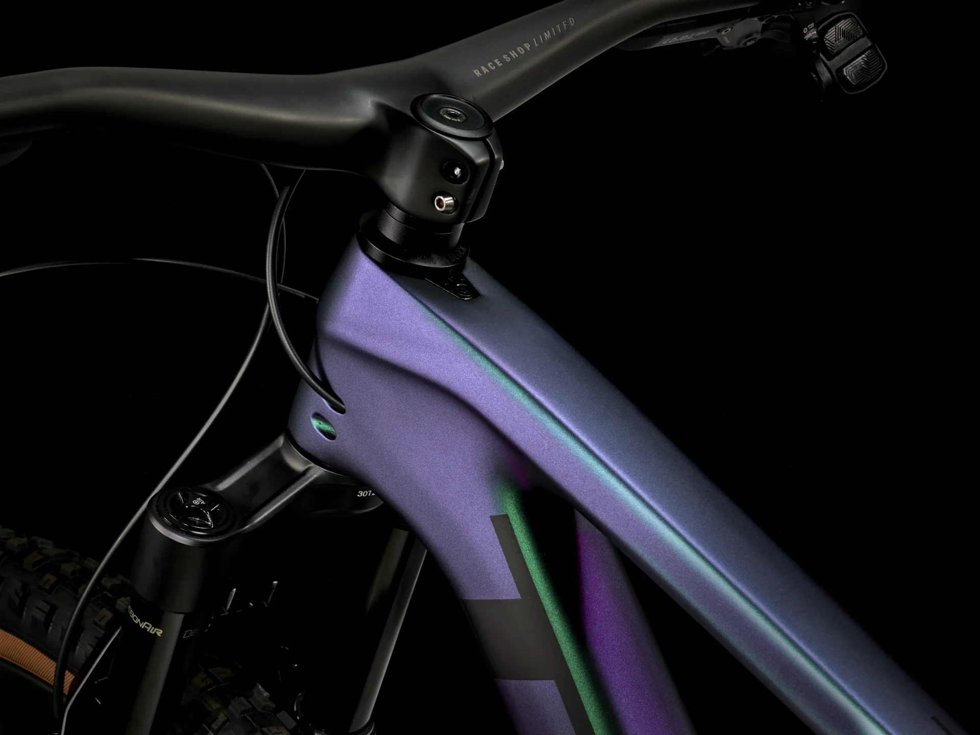 2024 Top Fuel 9.8 GX AXS T-Type - Matte Emerald Iris - Image 4