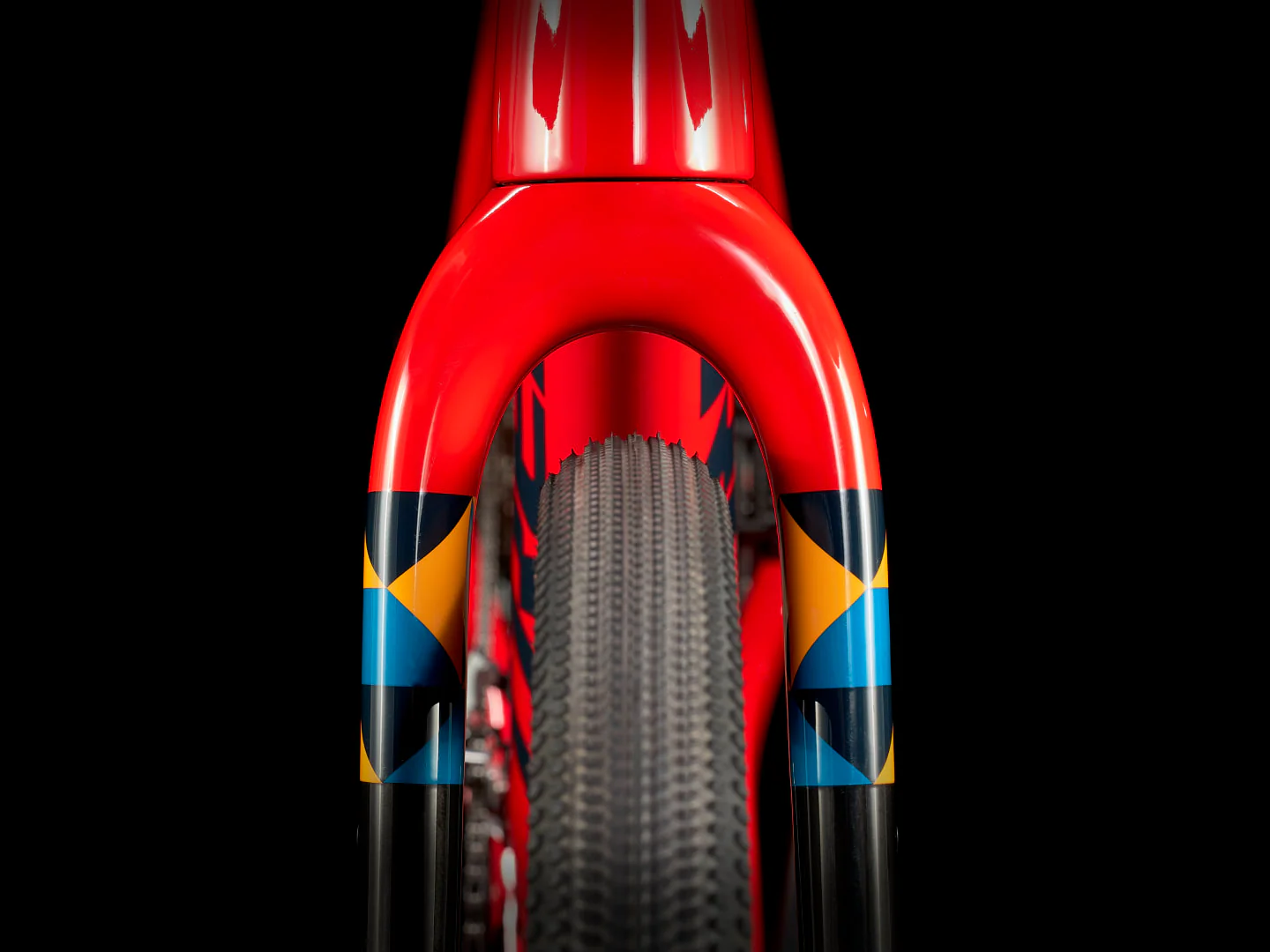 2024 Trek Checkpoint SL 5 - Radioactive Red/Nautical Navy - Image 9