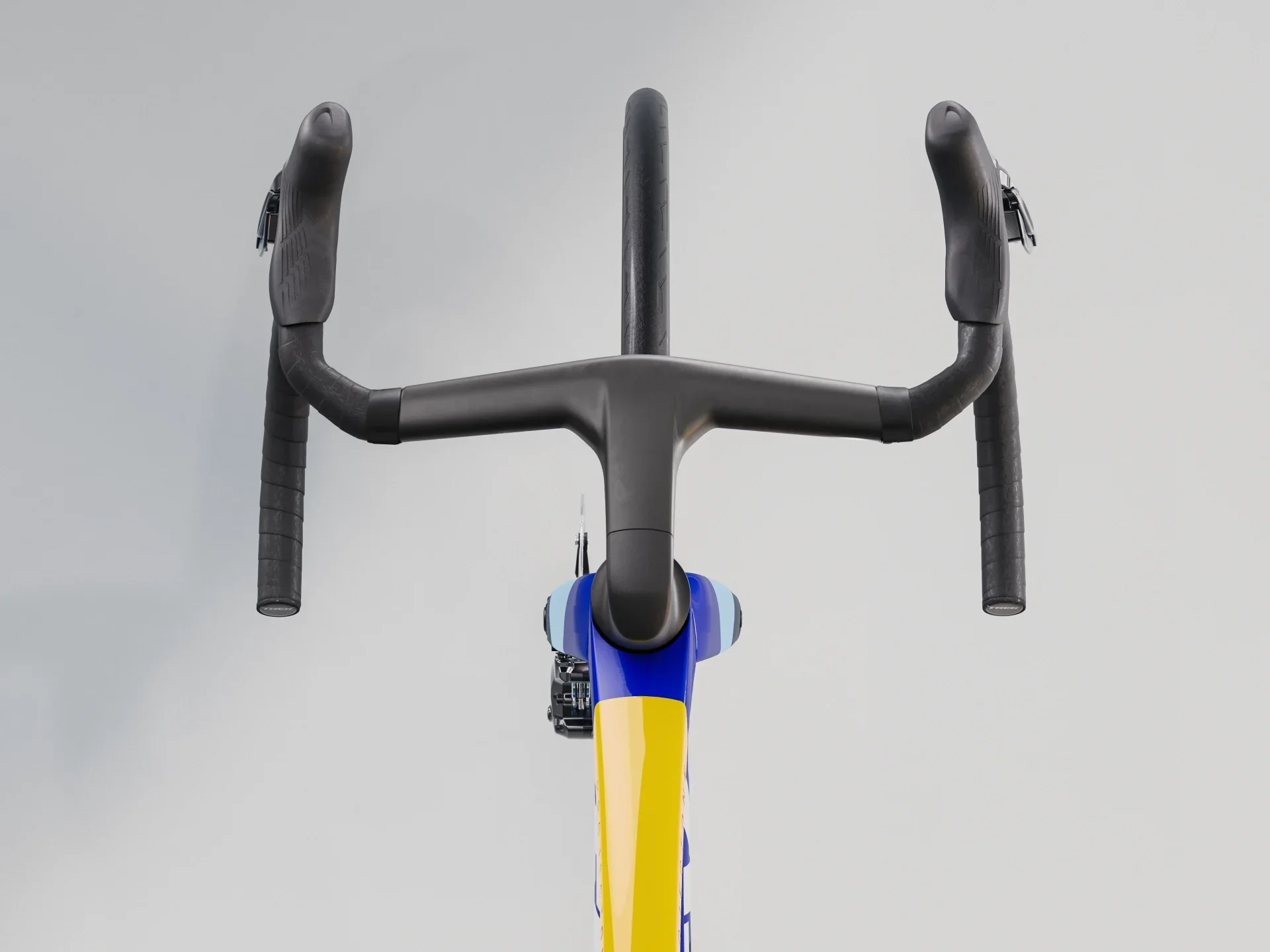 2025 Madone SLR 7 Gen 8 - Image 12