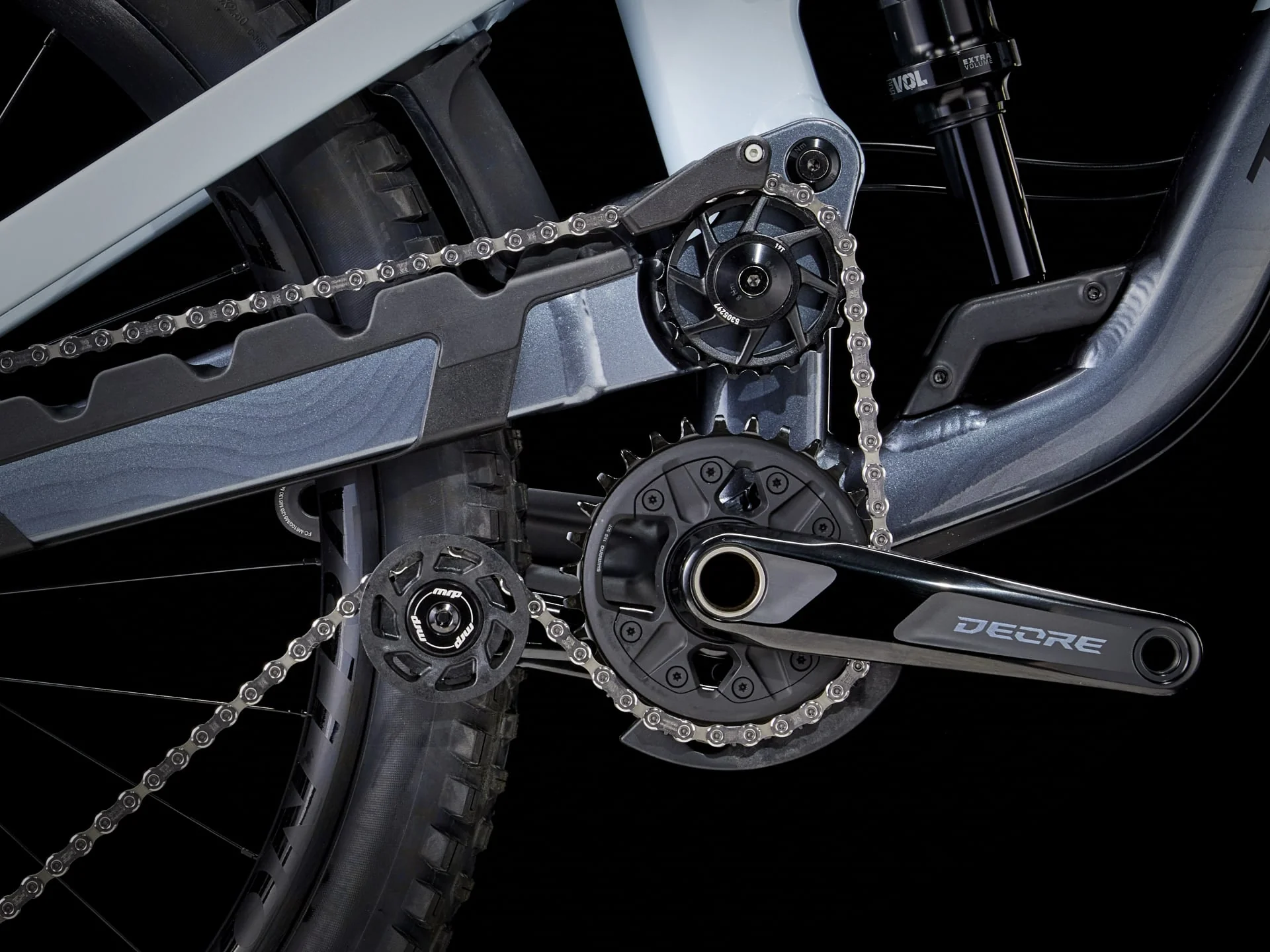 2025 Trek Slash 8 Gen 6 - Plasma Grey Pearl - Image 4