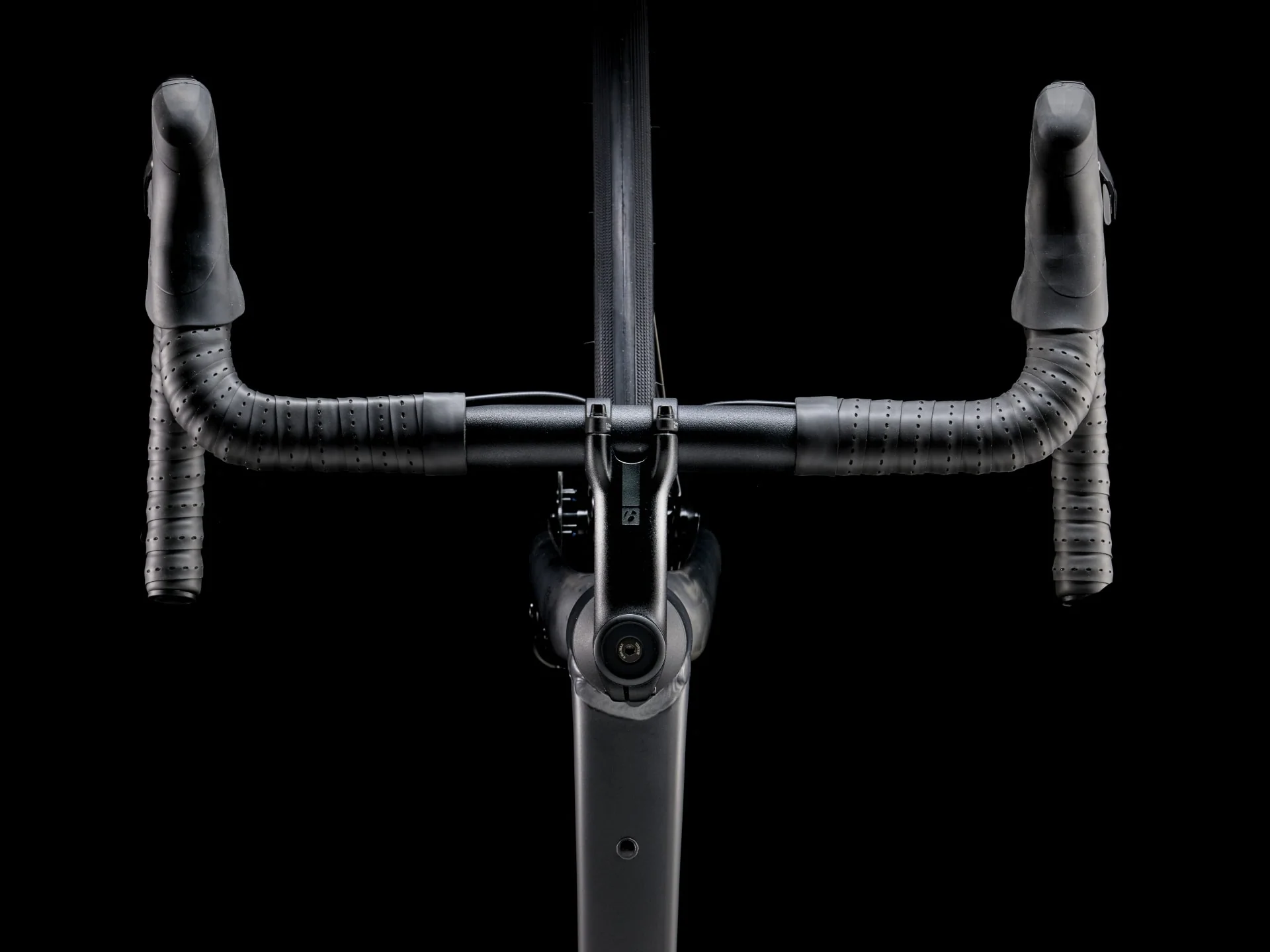 2026 Trek Domane AL 2 Gen 4 - Image 6