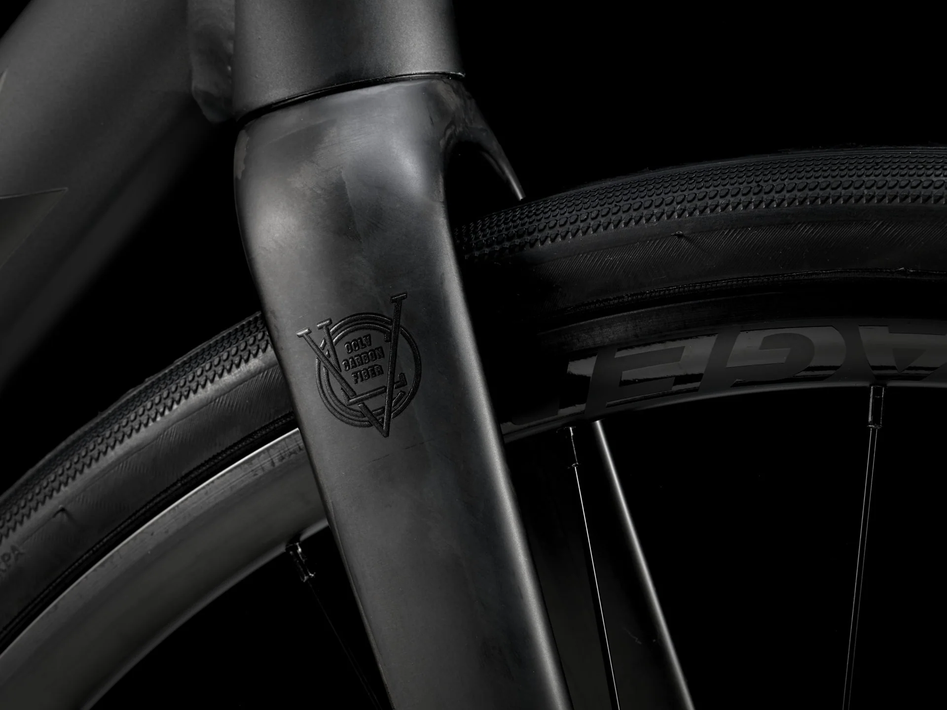 2026 Trek Domane AL 2 Gen 4 - Image 9