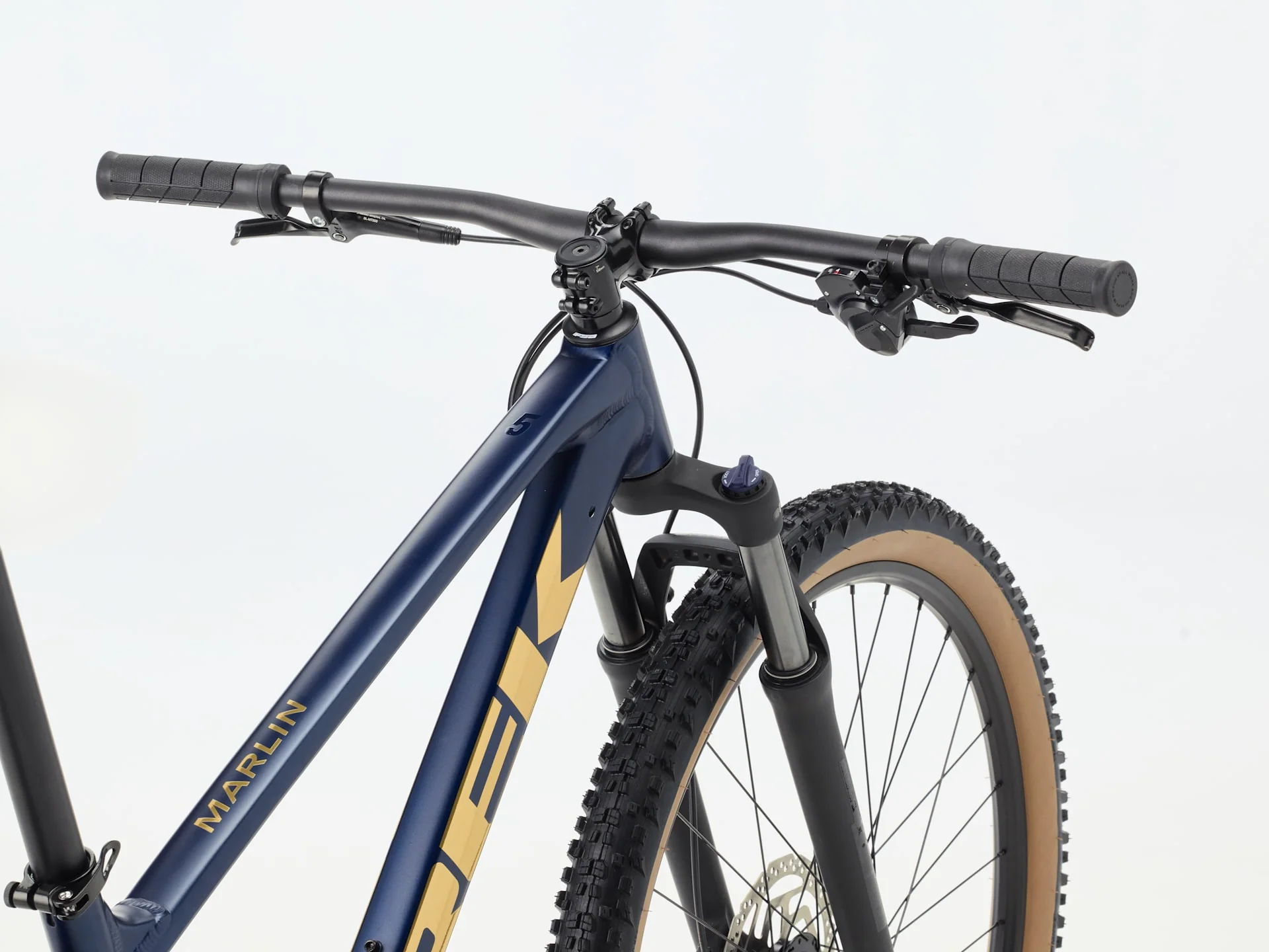 2026 Trek Marlin 5 Gen 3 - Mulsanne Blue - Image 3
