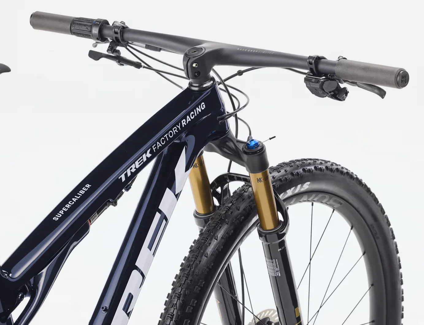 2026 Trek Supercaliber SLR 9.9 XTR Di2 Gen 2- Navy Smoke - Image 3