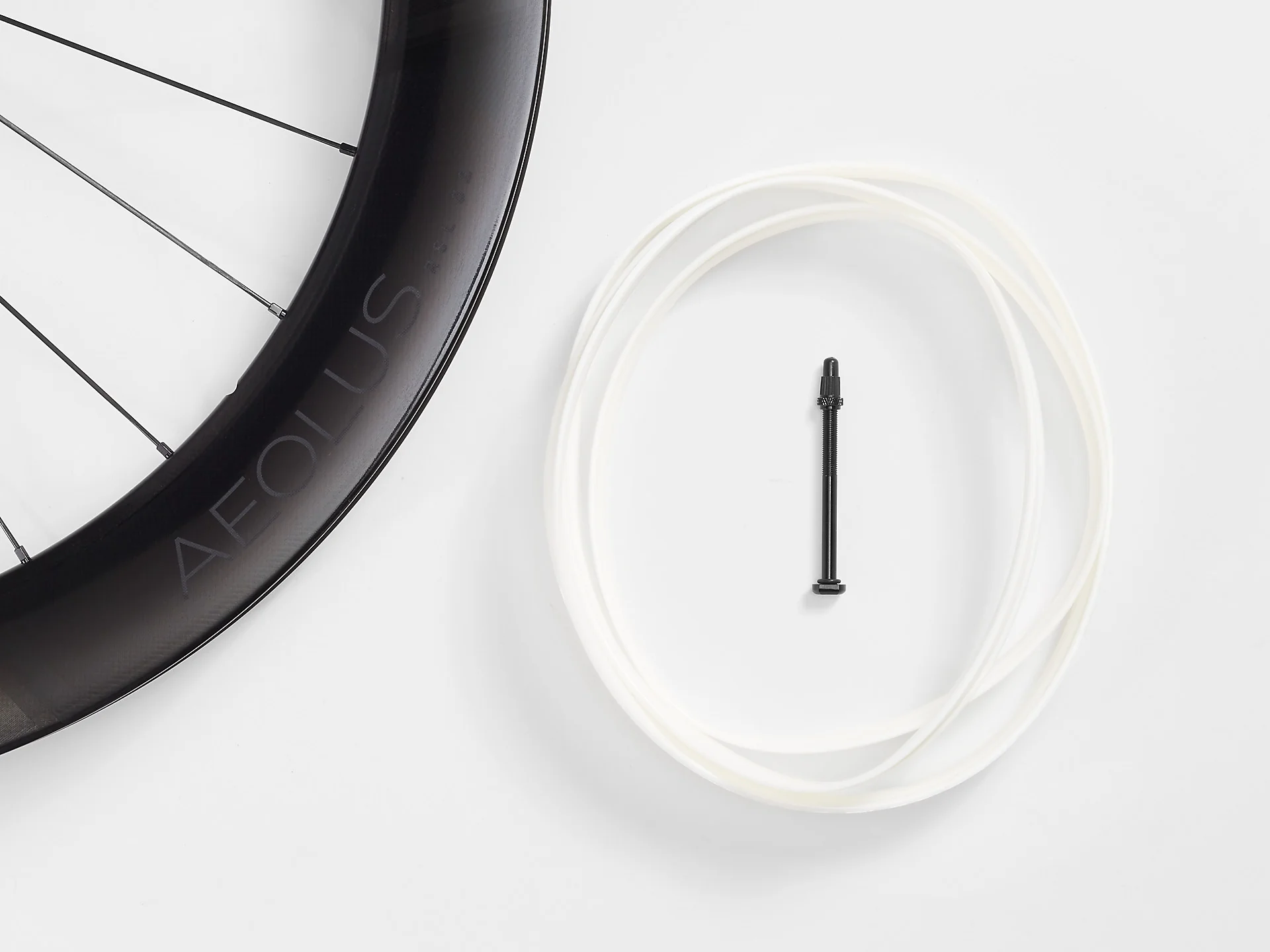 Bontrager Aeolus RSL 62 TLR Disc Road Wheel - Image 3