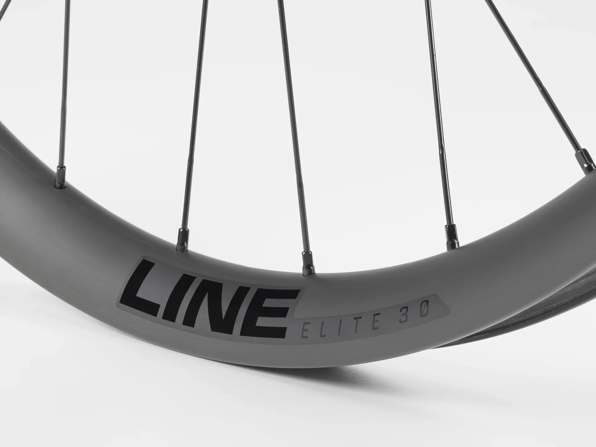 Bontrager Line Elite 30 TLR Boost 29 MTB Wheel - Image 6