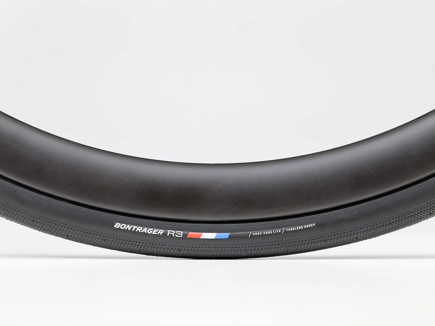 Bontrager R3 Hard-Case Lite TLR Road Tyre - Image 4