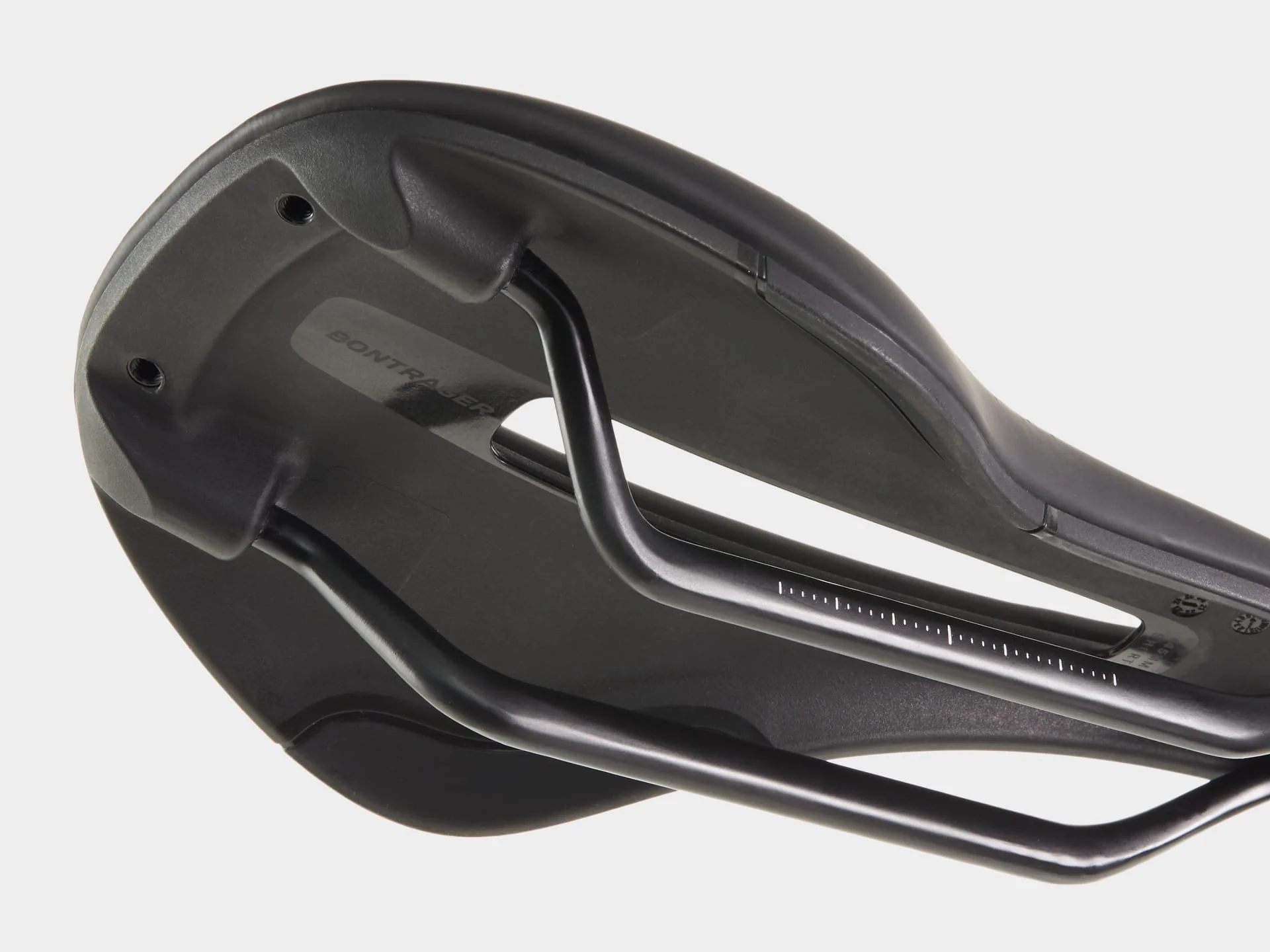 Bontrager Verse Short Pro Bike Saddle - Image 4