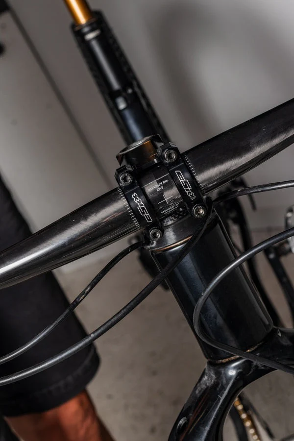 cSixx XCM Stem - 31.8mm 7deg- Black - Image 3