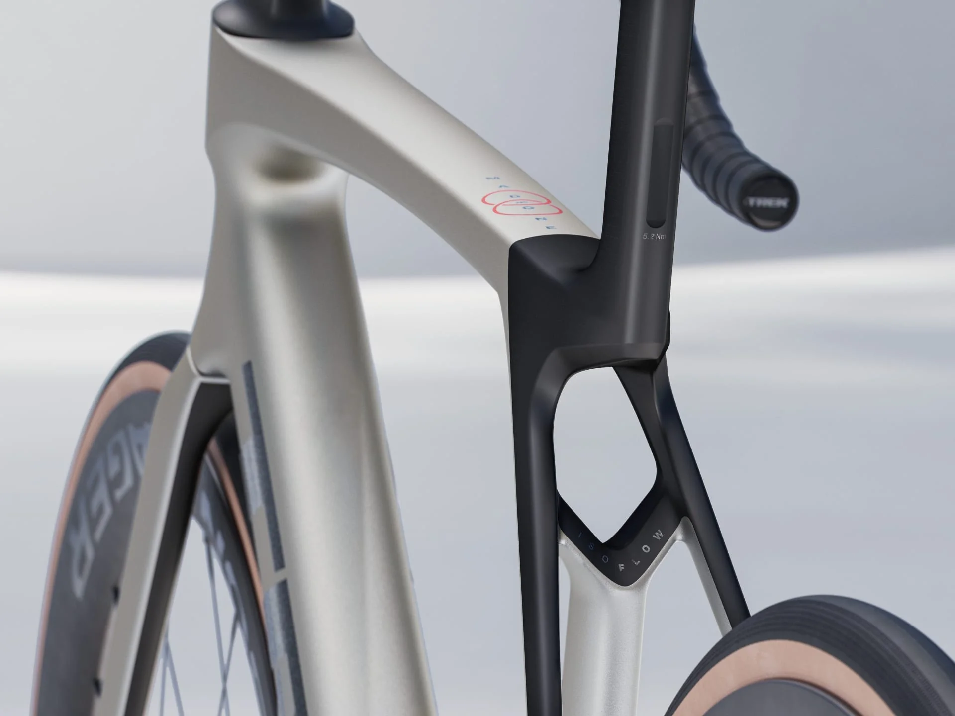 Trek Madone SL 7 Gen 8 - Matte Lunar Silver - Image 4