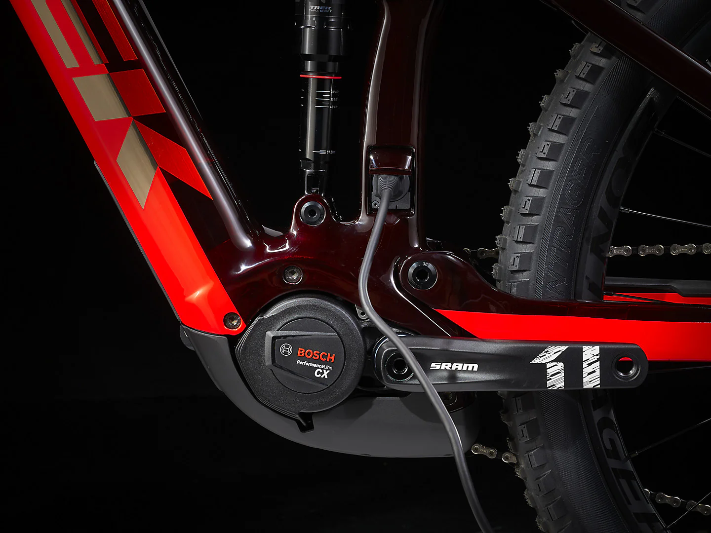 Trek Rail 9.8 GX AXS - Carbon Red Smoke/Viper Red - Image 4